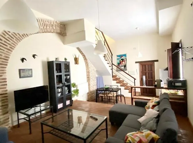Duplex Con Piscina En Centro Cazalla