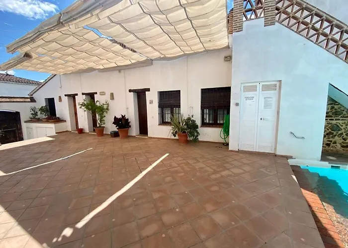 Duplex Con Piscina En Centro Cazalla